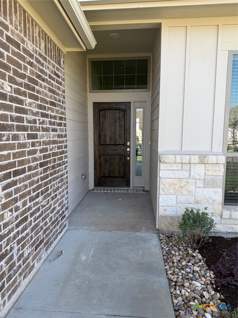 7101 Touchstone Drive Property Photo 4