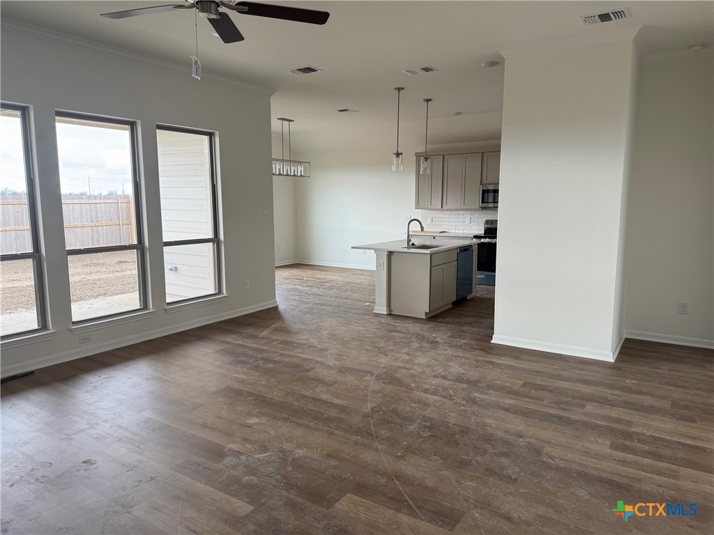 7101 Touchstone Drive Property Photo 7