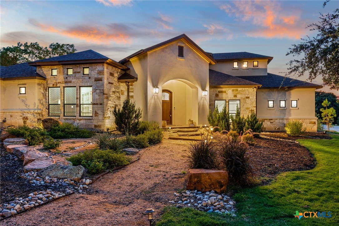 481 Via Lago Property Photo 1