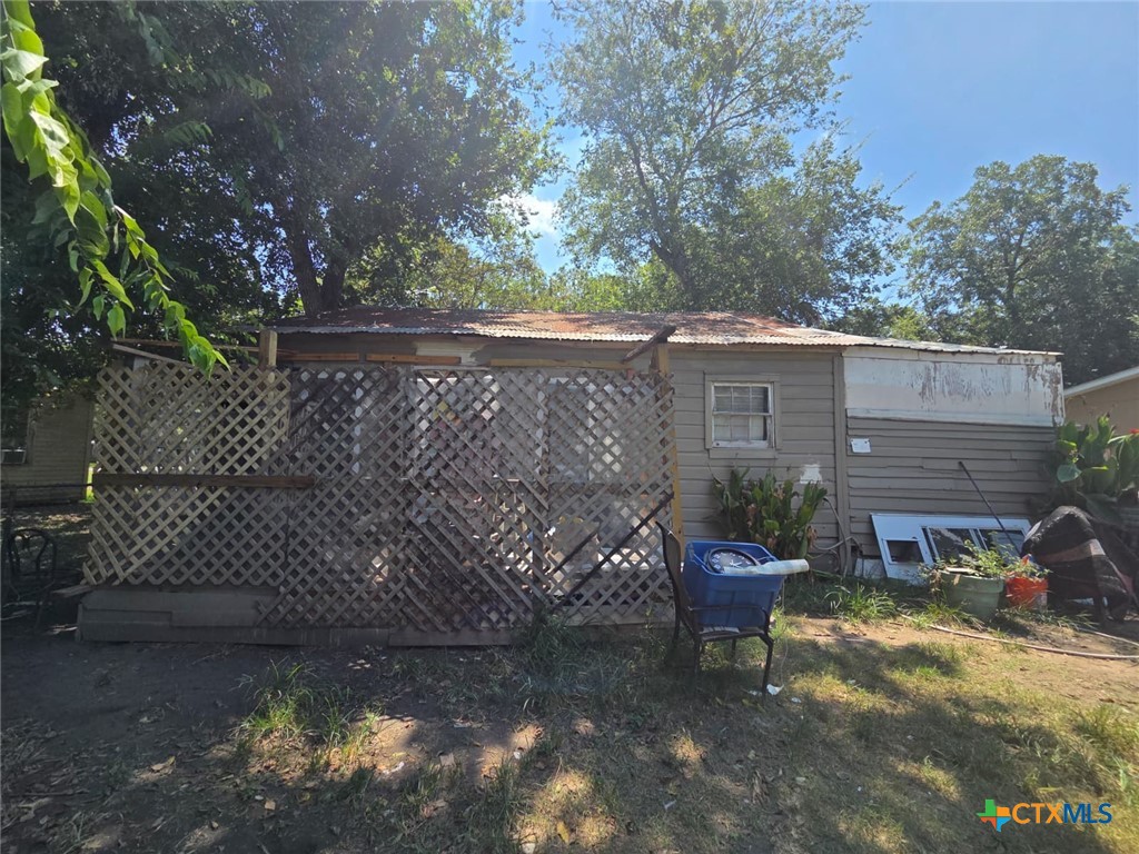 209 E Church Street Property Photo 1