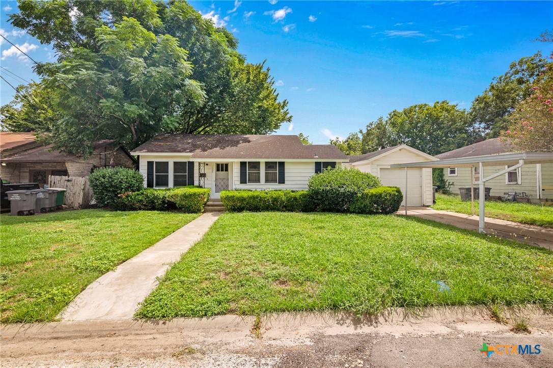 1305 E Virginia Avenue Property Photo 1