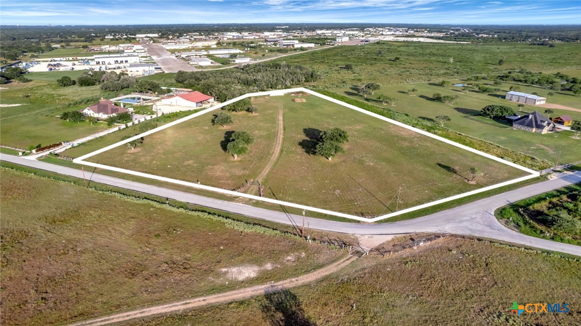 4327 Old Goliad Rd Property Photo 1