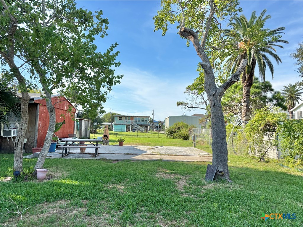 103 E Jefferson Avenue Property Photo 6