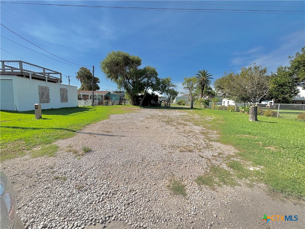 103 E Jefferson Avenue Property Photo 8