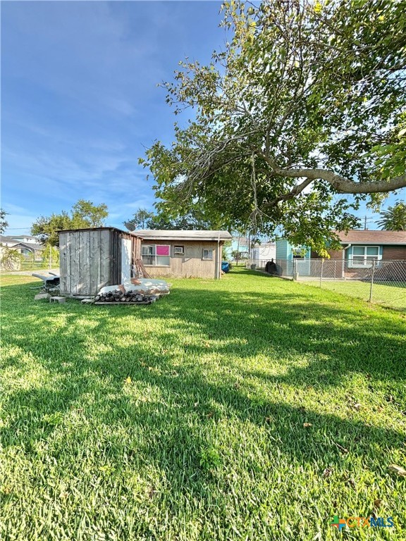 103 E Jefferson Avenue Property Photo 9