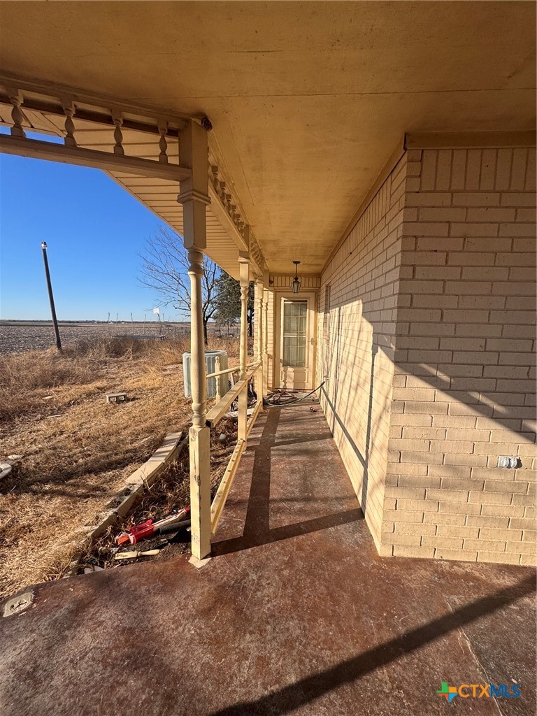 565 Fm 1772 Property Photo 3