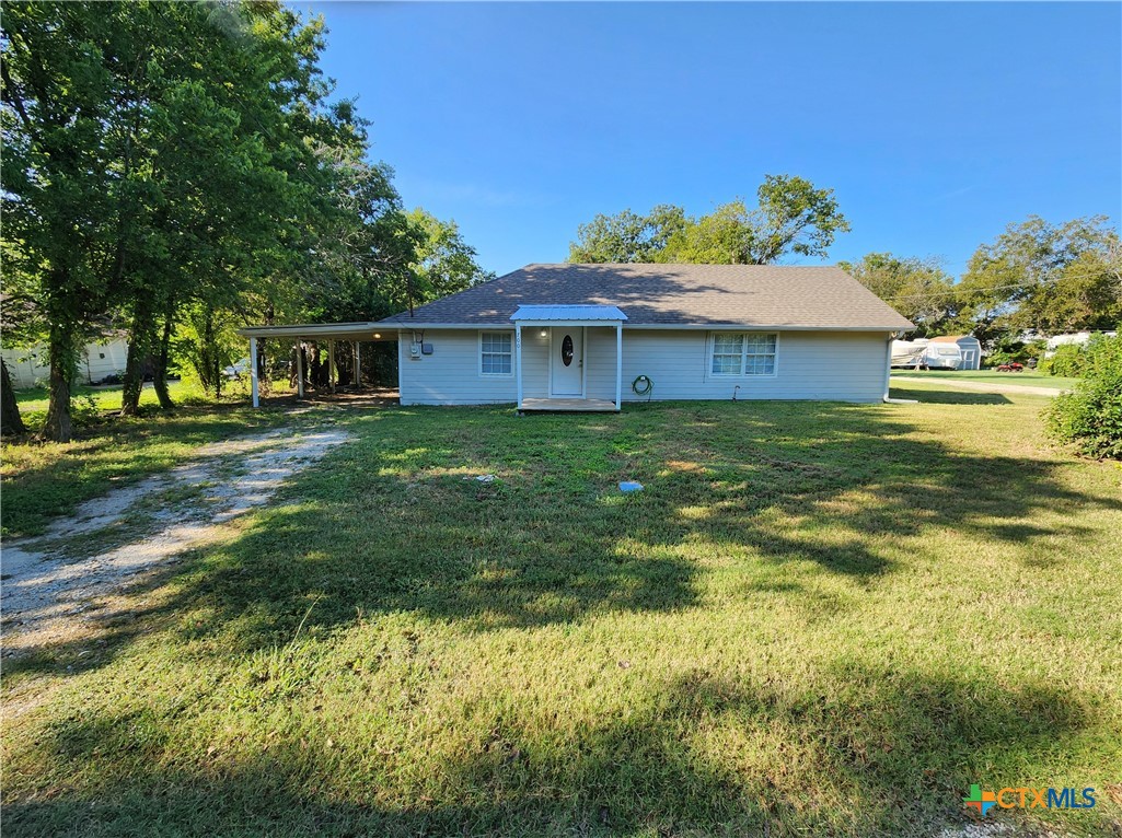 700 2nd Street Property Photo 1