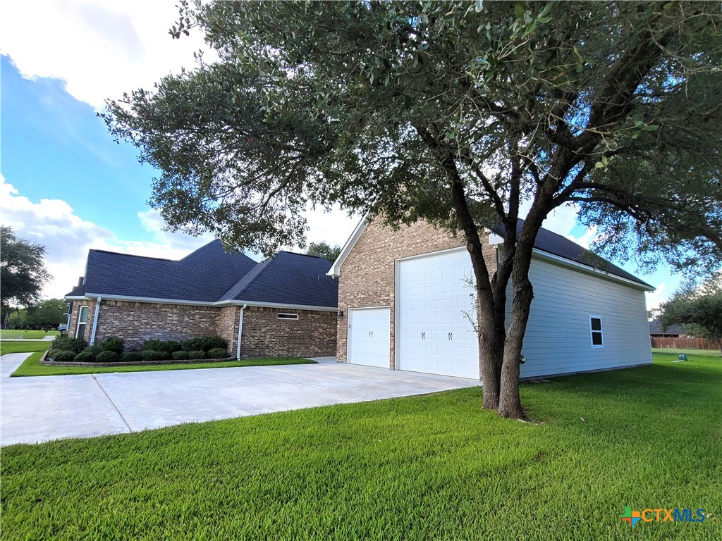 267 Oak View Drive Property Photo 2