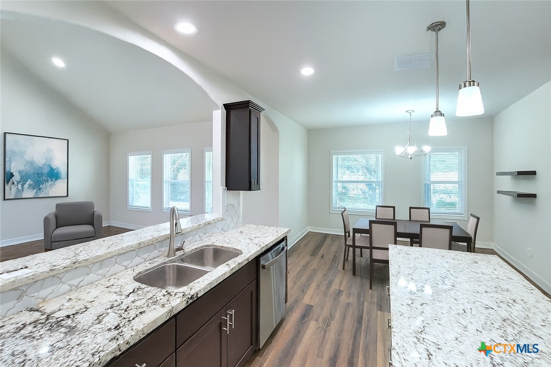 267 Oak View Drive Property Photo 6