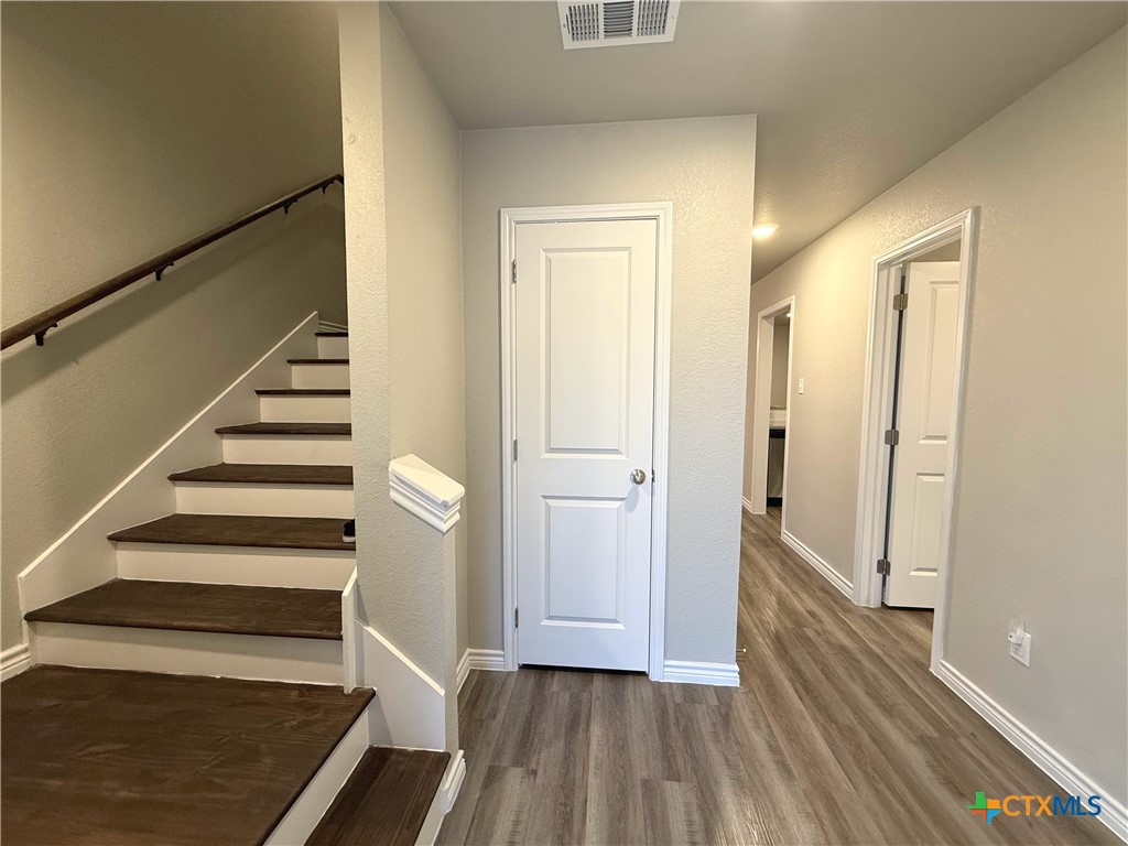 1701 Dakota Trace A Property Photo 2
