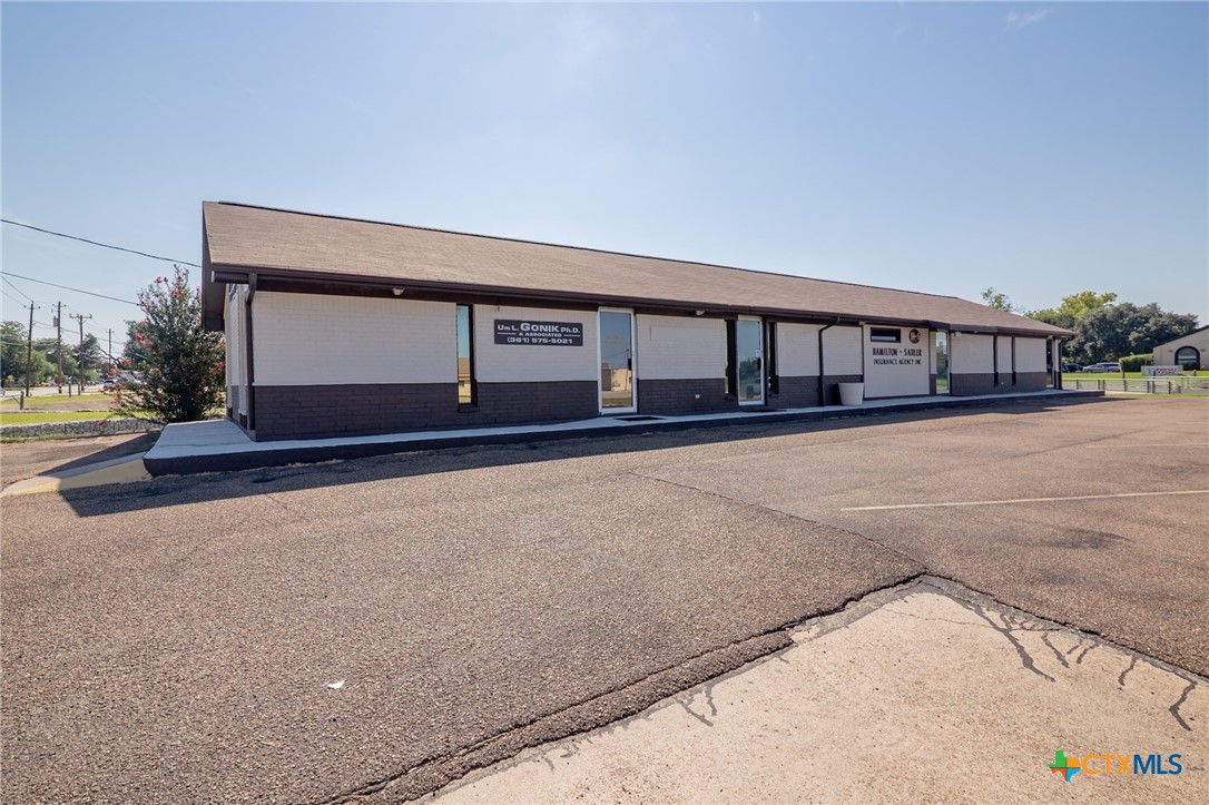 1001 E Airline Road Property Photo 1