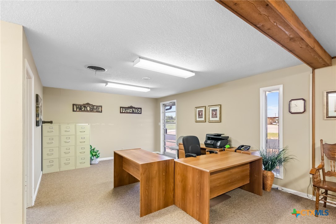 1001 E Airline Road Property Photo 15