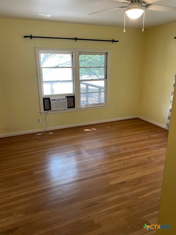 107 E Holland Street Property Photo 6