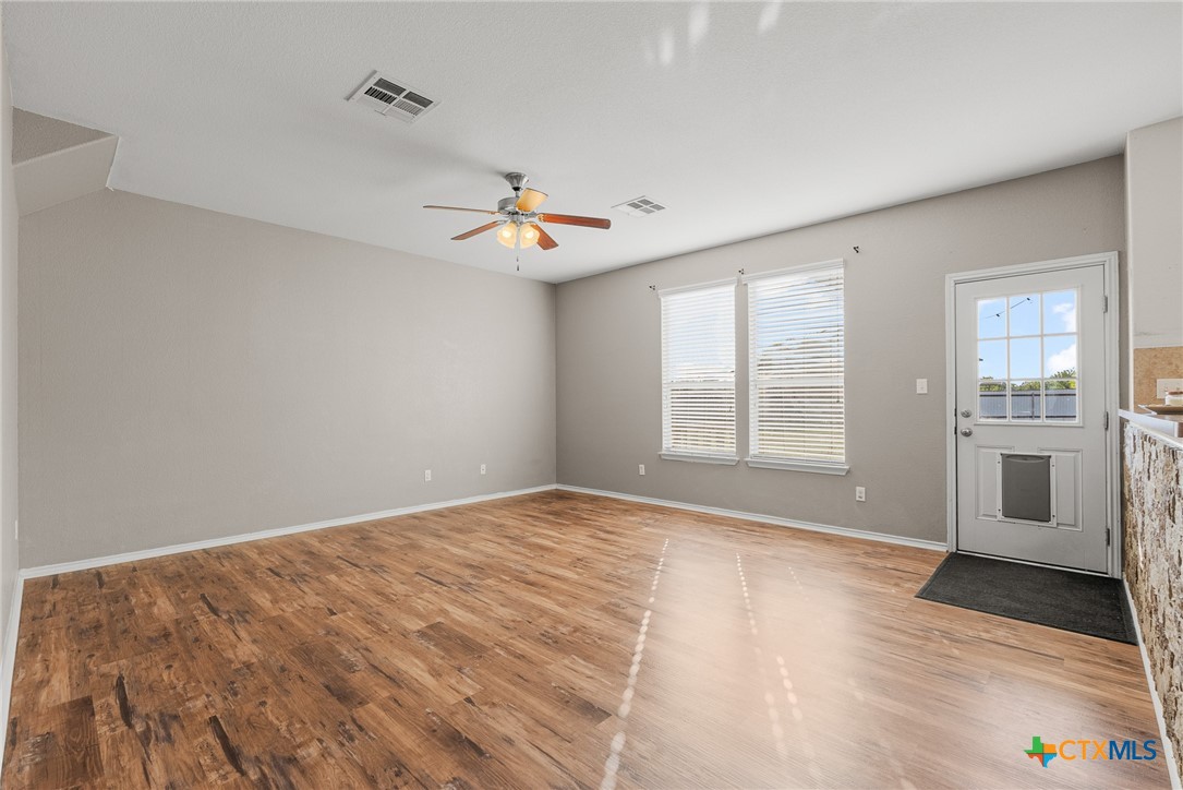 1501 Line Dance Court Property Photo 4