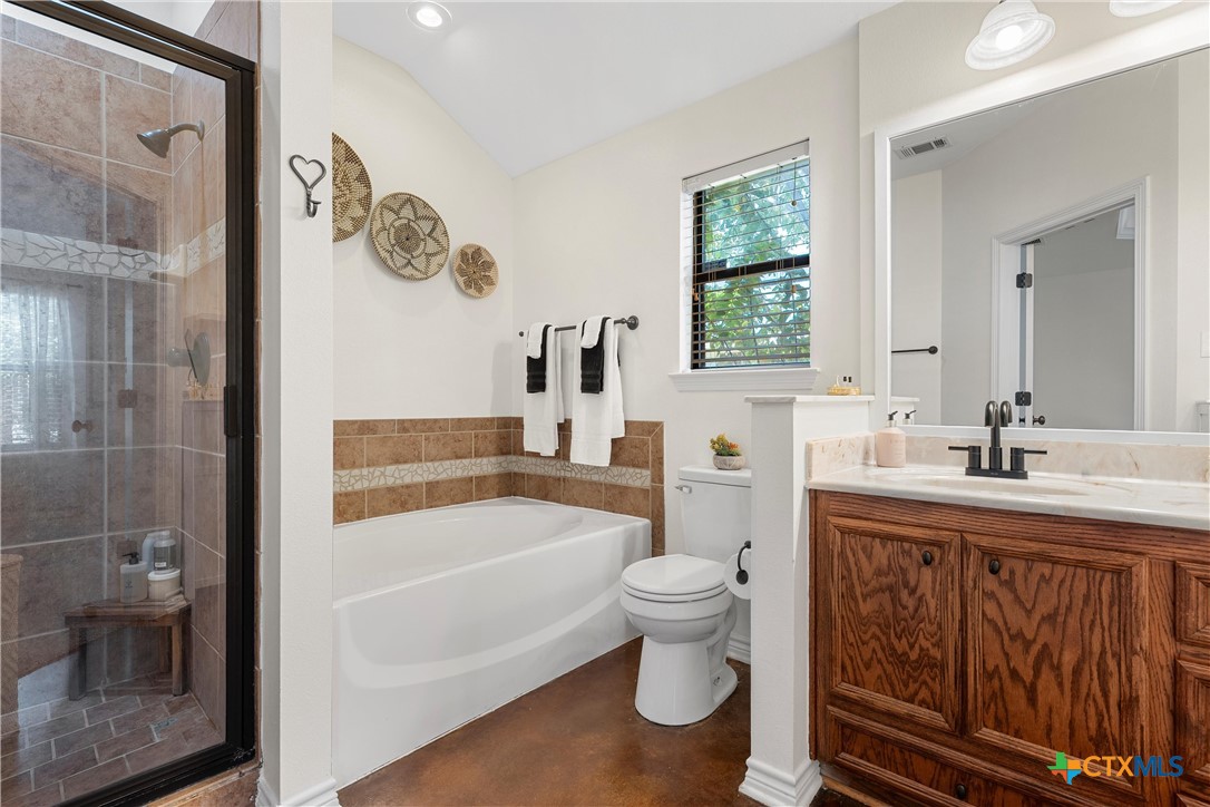 8614 Surrey Drive Property Photo 10
