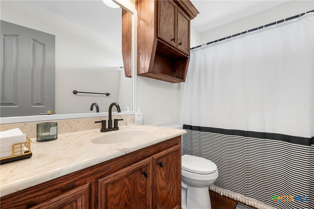 8614 Surrey Drive Property Photo 13
