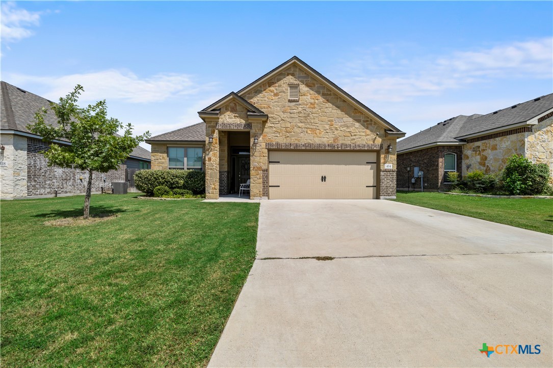 414 Banbury Drive Property Photo 1