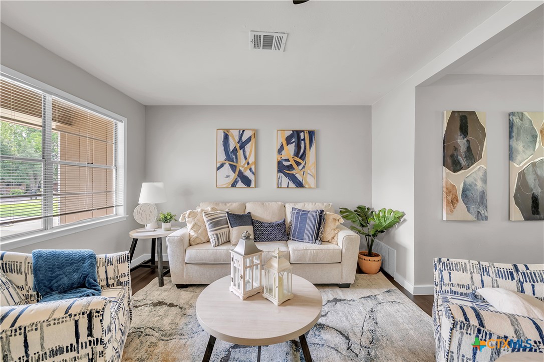 3310 Oakdale Drive Property Photo 7