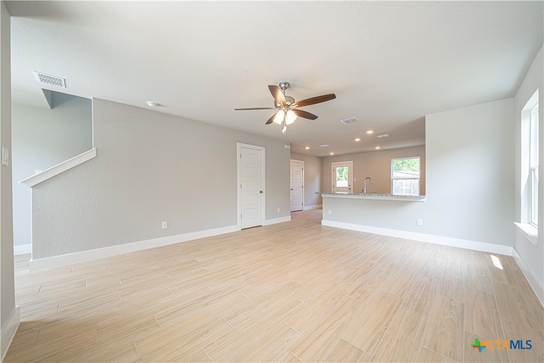 324 Mar Hill Street Property Photo 5