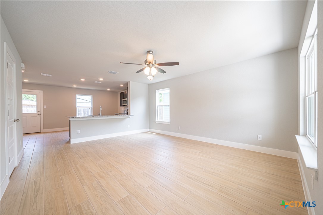 324 Mar Hill Street Property Photo 6