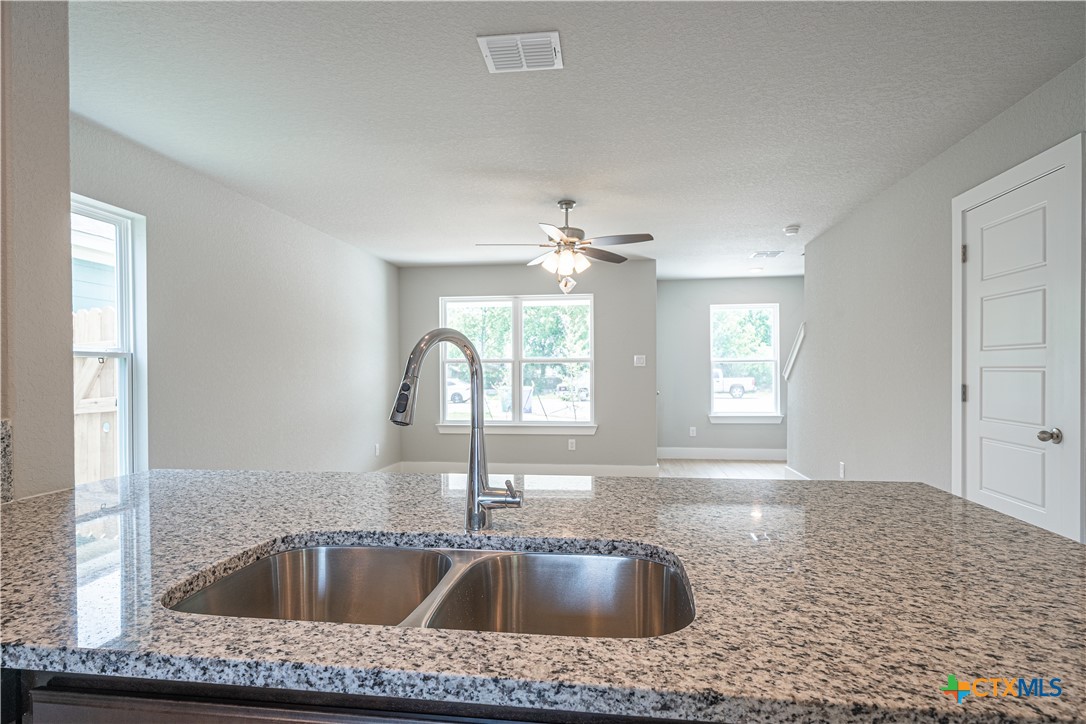 324 Mar Hill Street Property Photo 12