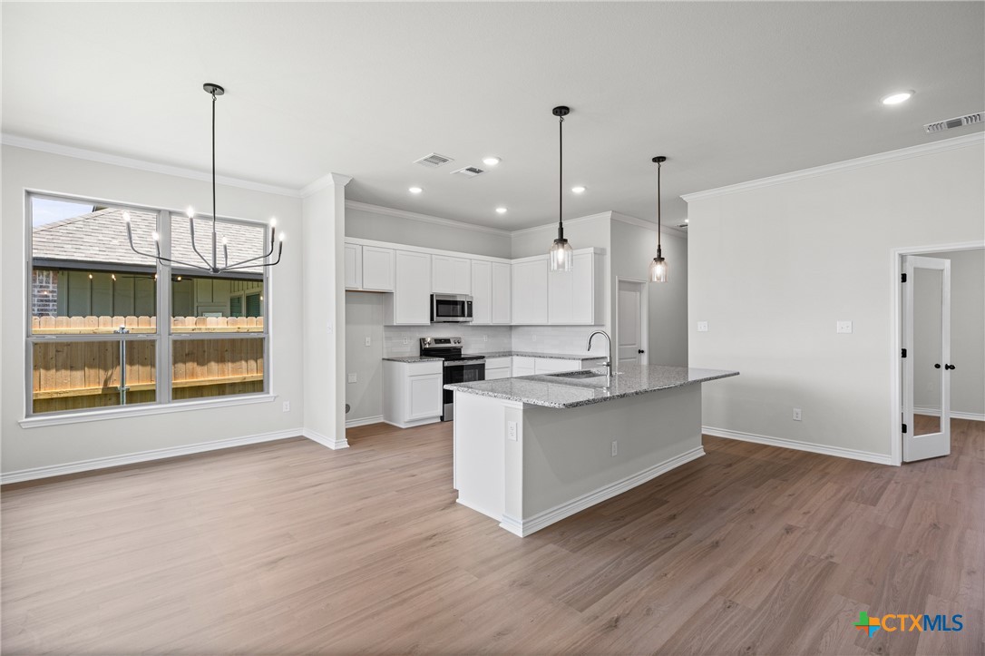 7102 Touchstone Drive Property Photo 14