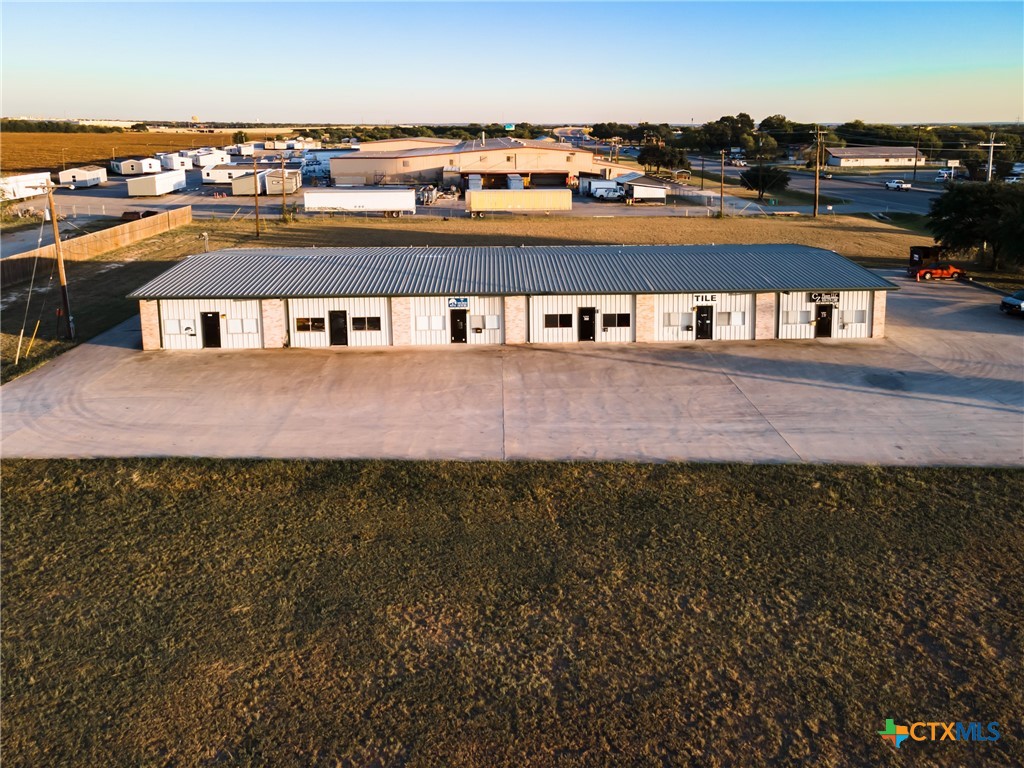 2331 N State Highway 46 Highway Property Photo 1