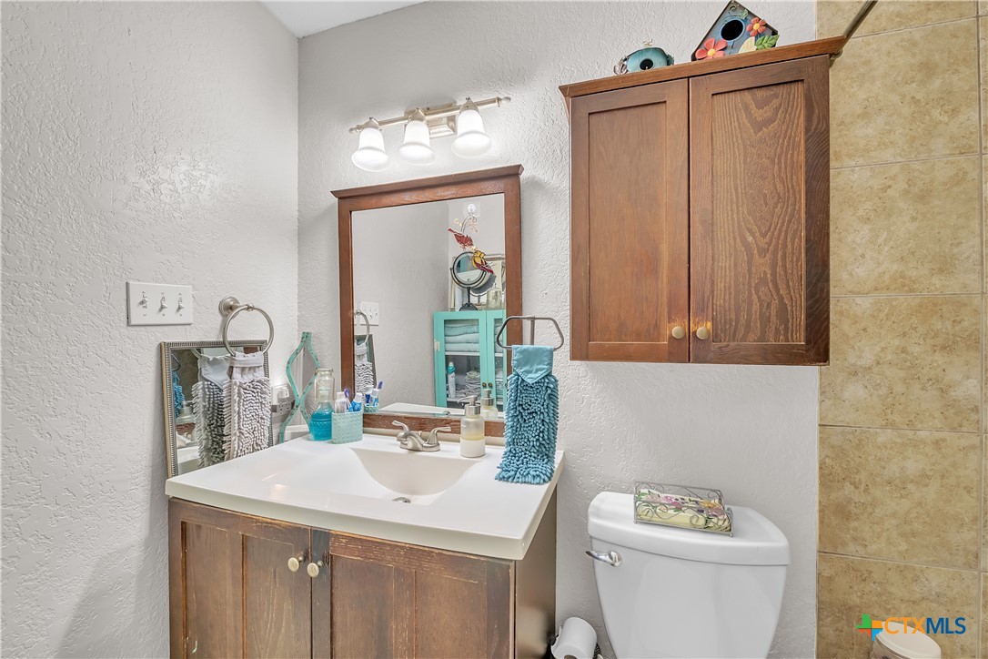 592741 Property Photo 16