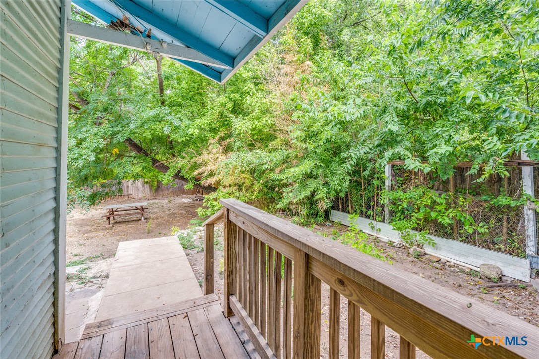 712 S Austin Street Property Photo 17