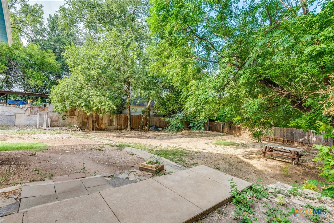 712 S Austin Street Property Photo 21