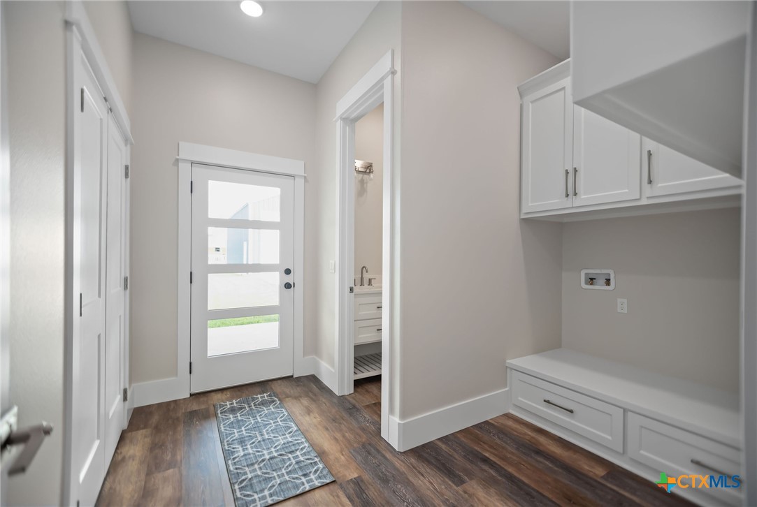2062 W Harrison Avenue Property Photo 19