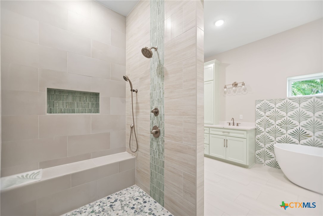 2062 W Harrison Avenue Property Photo 24