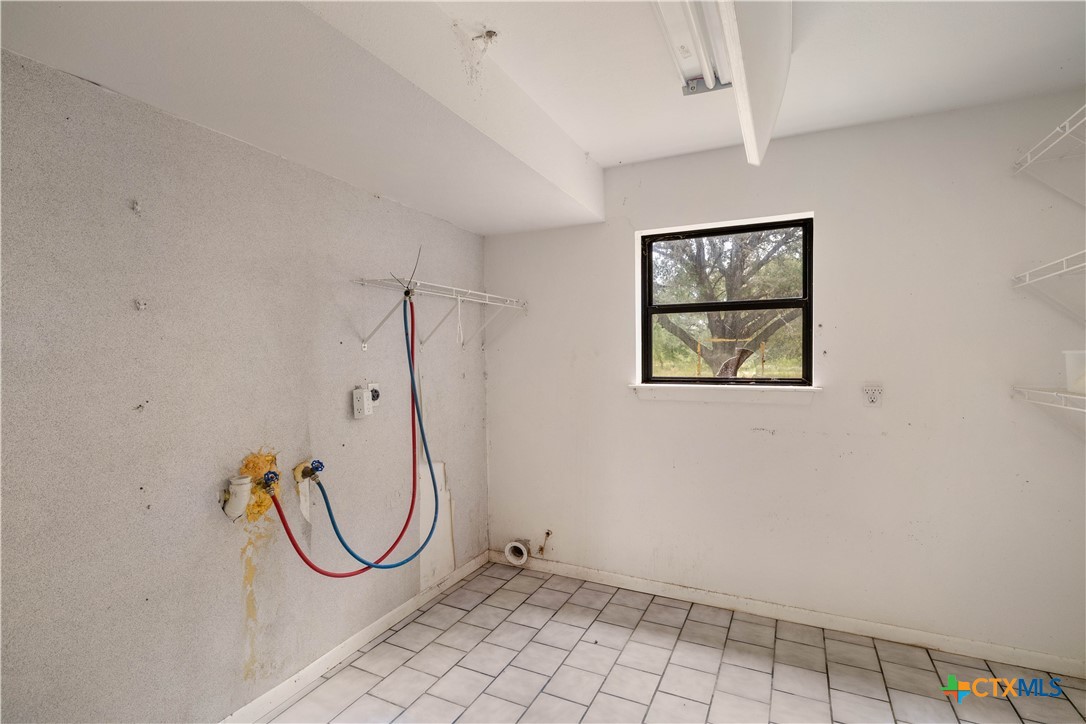 350 Ernest Lemke Rd. Property Photo 12