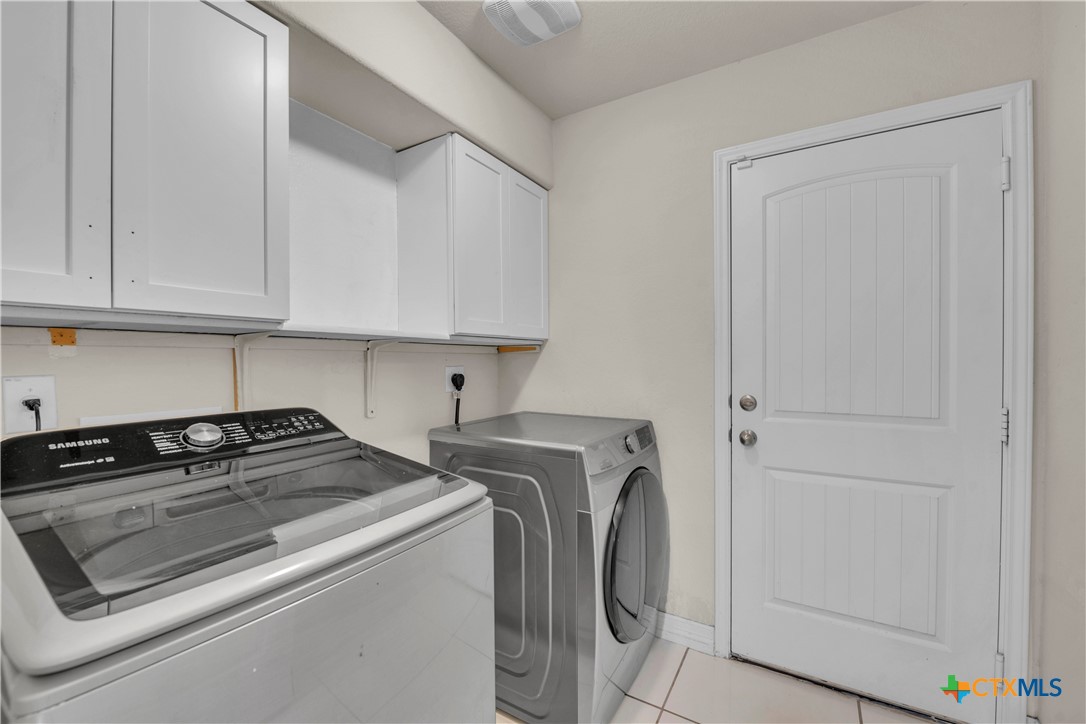 5577 Perdita Drive Property Photo 24