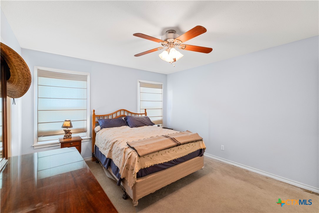 83 Lakeoak Property Photo 7