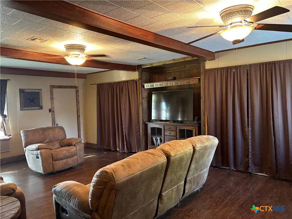 106 Crockett Street Property Photo 15