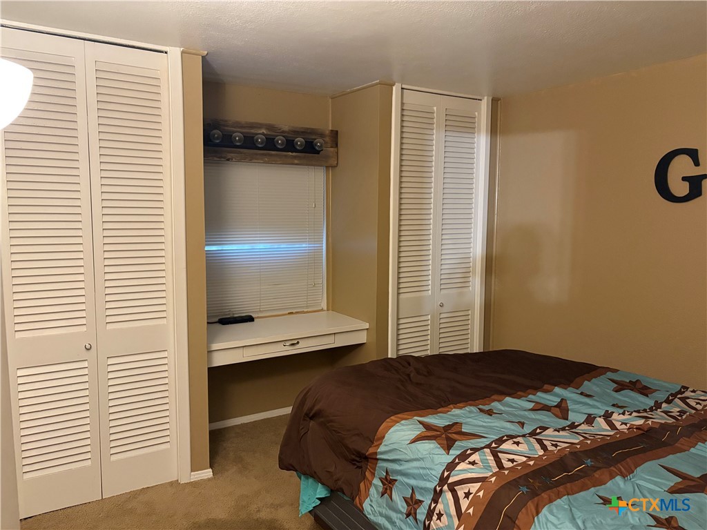 106 Crockett Street Property Photo 16