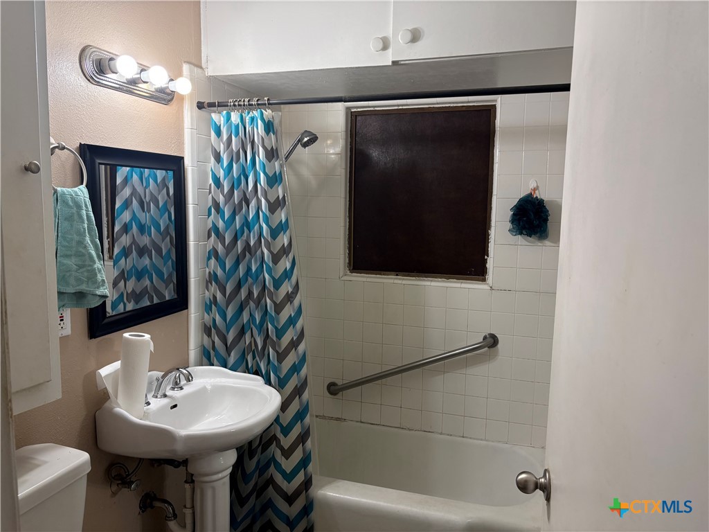 106 Crockett Street Property Photo 22