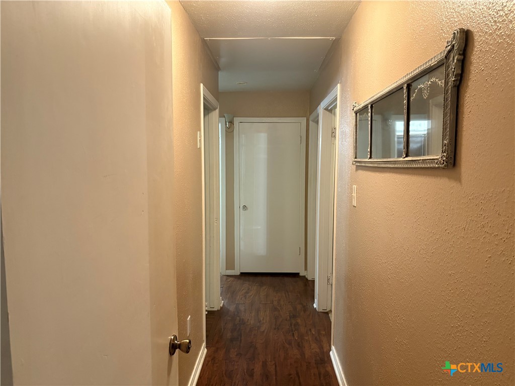 106 Crockett Street Property Photo 24