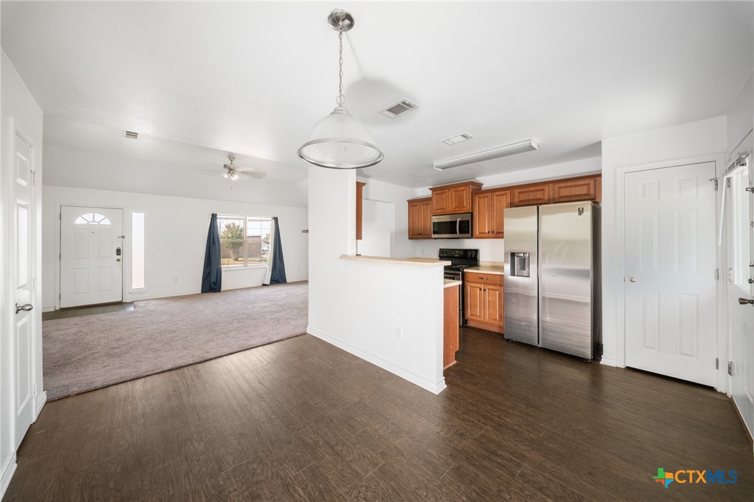 2624 Saulsbury Drive Property Photo 7