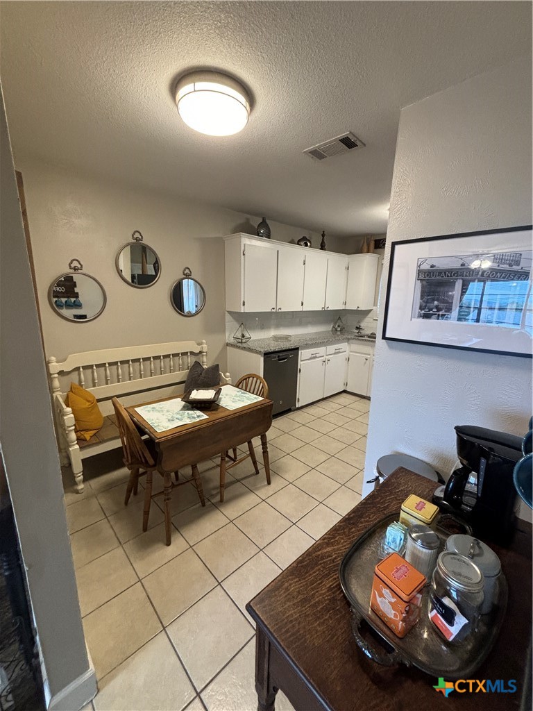 1307 Sherry Lane B Property Photo 32