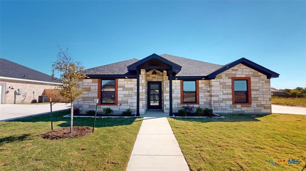 313 Shadbush Drive Property Photo 1