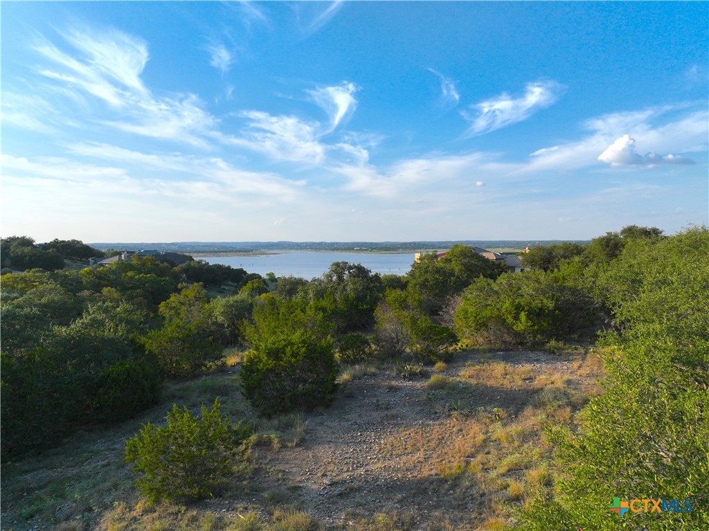 415 Scarlet Court Property Photo 1