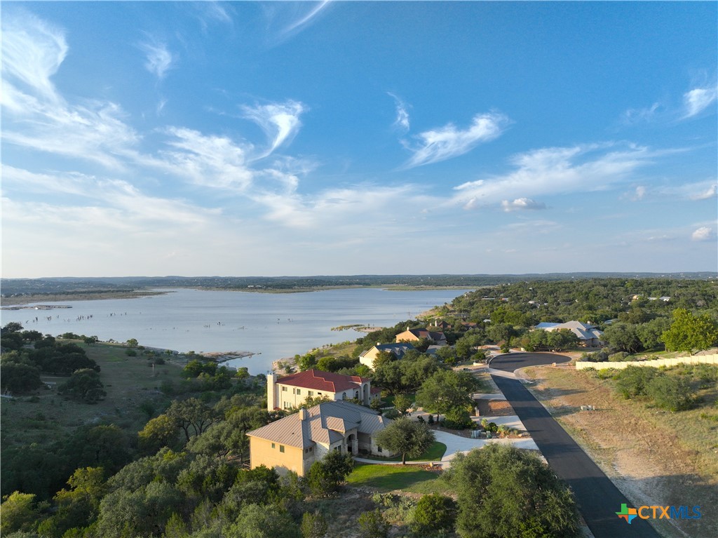 415 Scarlet Court Property Photo 11