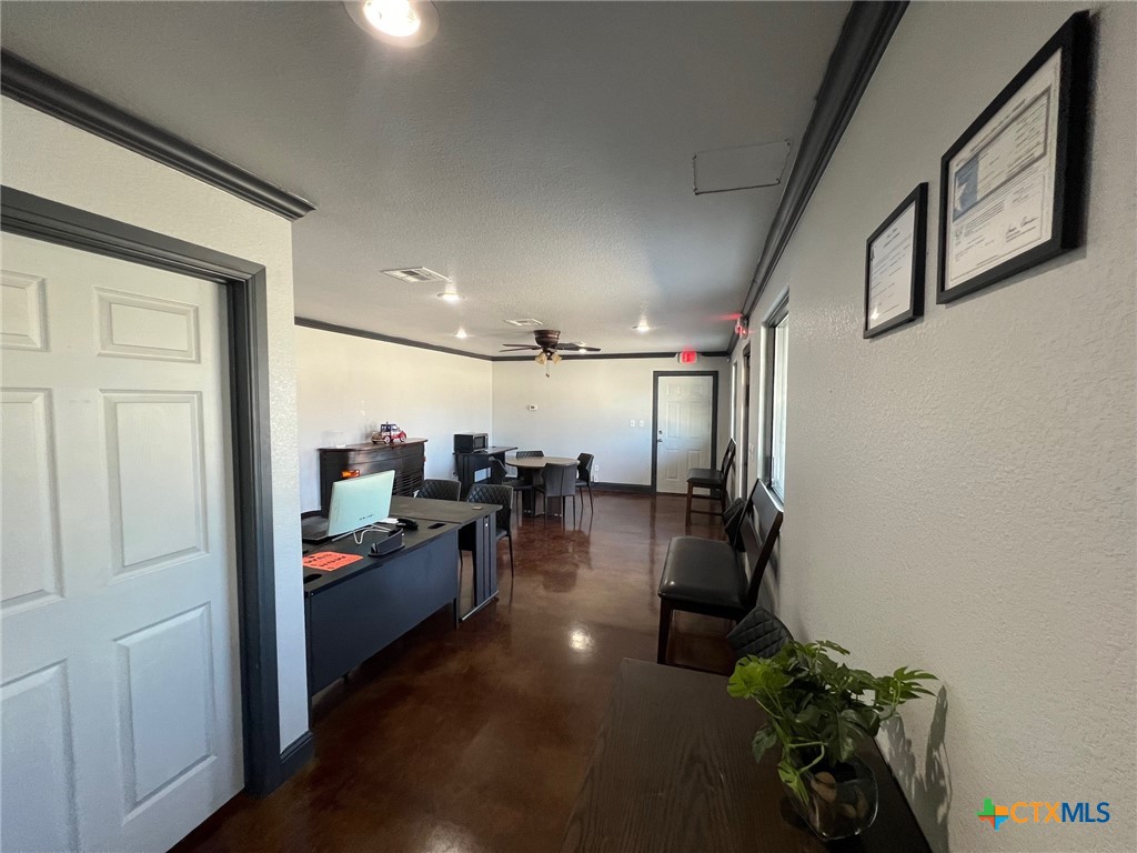 1800 E Rancier Avenue Property Photo 7