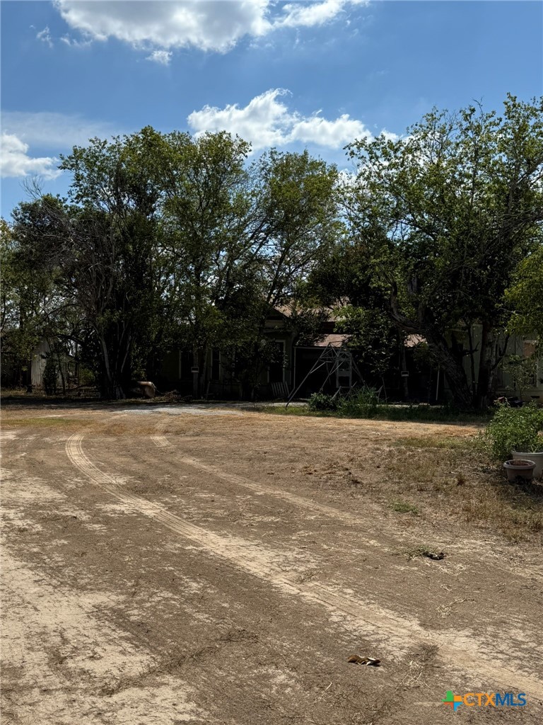 7555 Gin Road Property Photo 2
