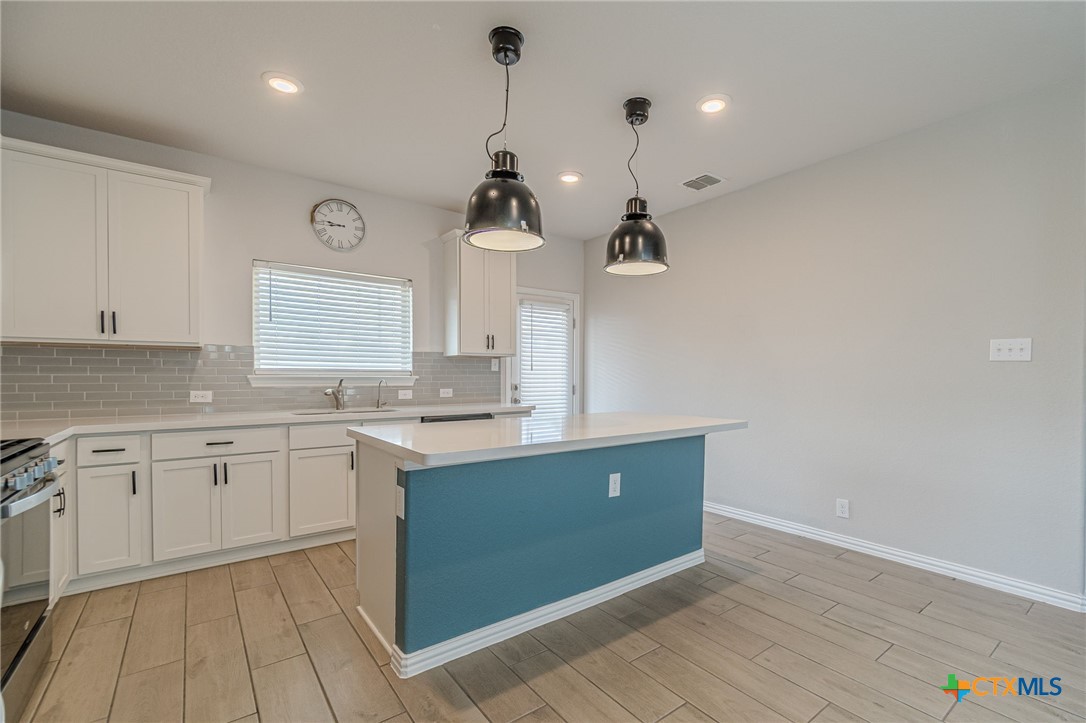 2063 Cowan Drive Property Photo 8