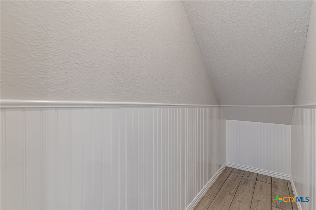 2063 Cowan Drive Property Photo 13