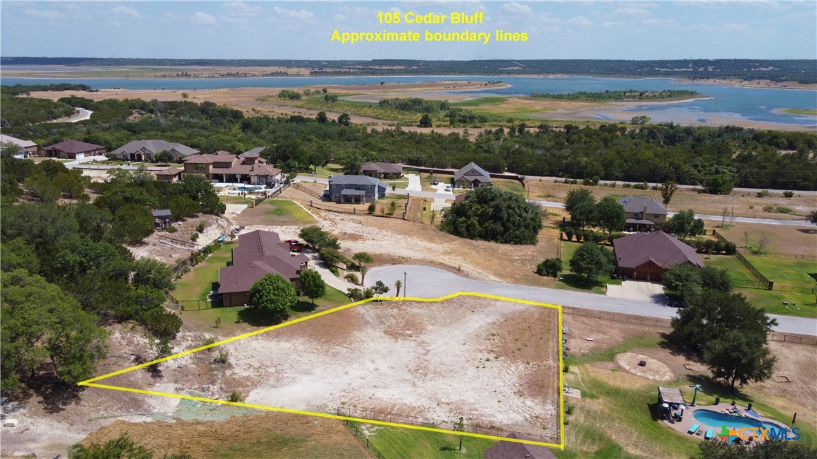 105 Cedar Bluff Court Property Photo 1