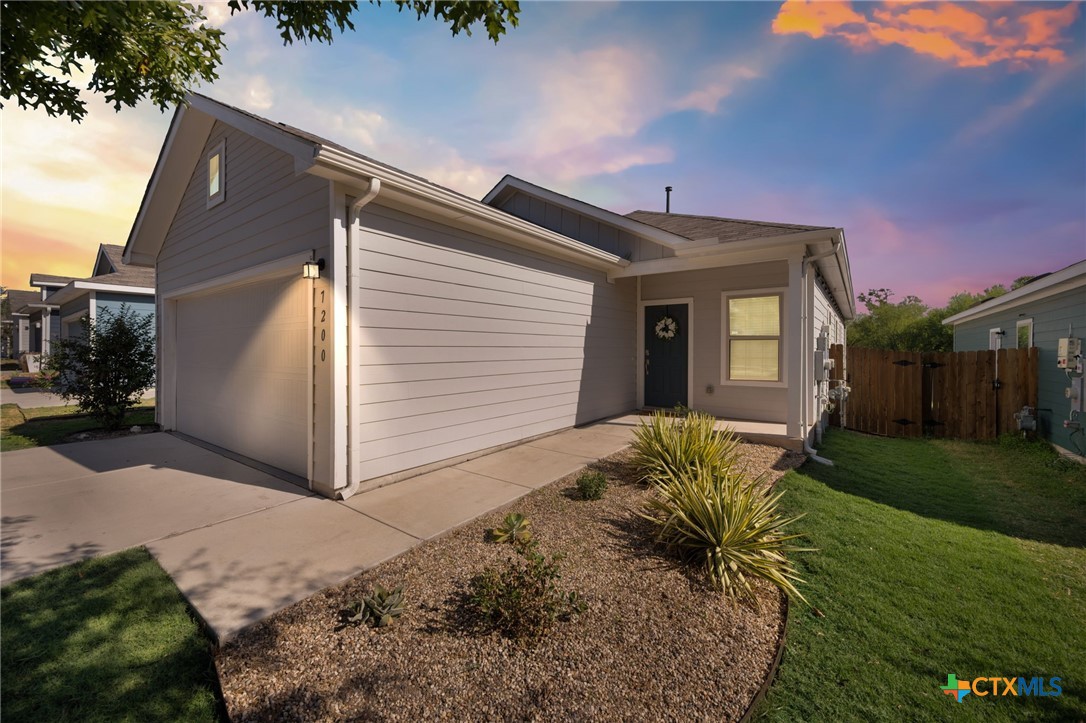 7200 Tonka Lane Property Photo 1